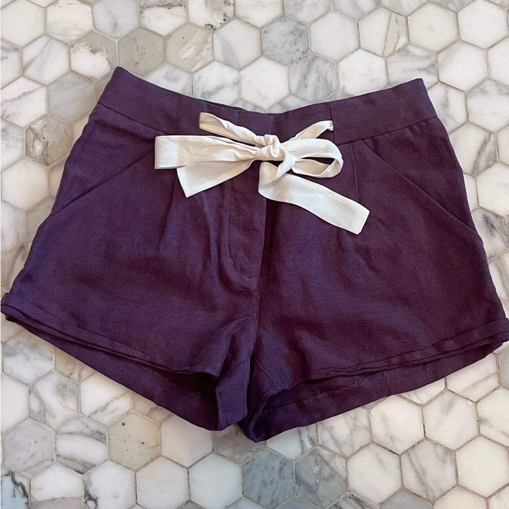 Aritzia - Wilfred linen shorts 💜🍇